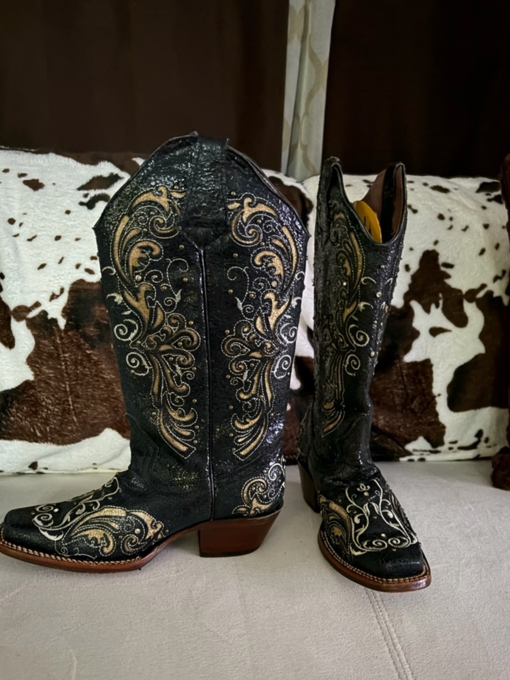 Circle G Black Western Embroidered Cowgirl Boots with Gold Accents